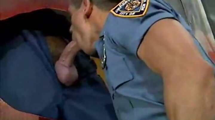 Police officer oral sex