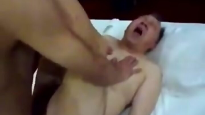 Chinese Oldie And Teen Fuck